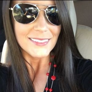 Meet your Posher, Brittney